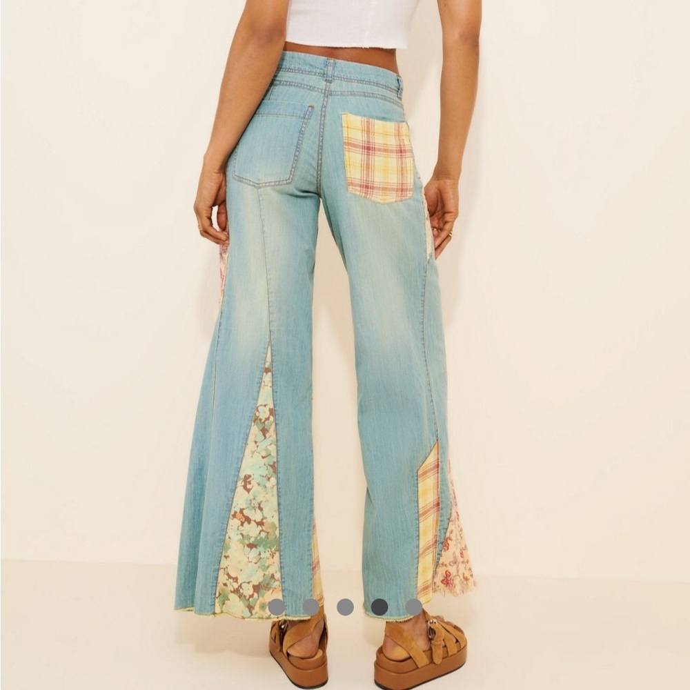 Anthropologie Pilcro The Adi Mid Rise Relaxed Flare Jeans Patchwork Sz 30 NEW - Picture 2 of 14